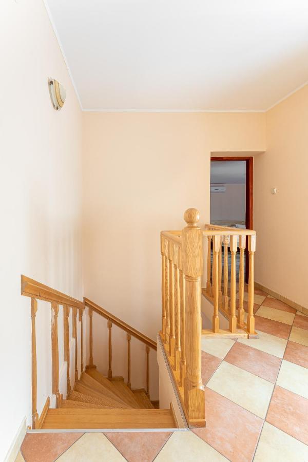 Varazsko Apartman ยูลา ภายนอก รูปภาพ