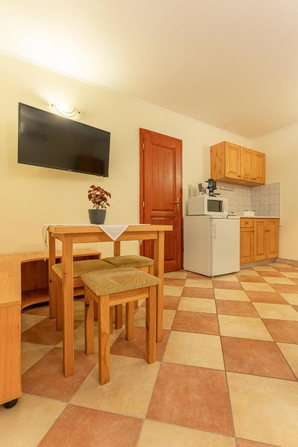 Varazsko Apartman ยูลา ภายนอก รูปภาพ