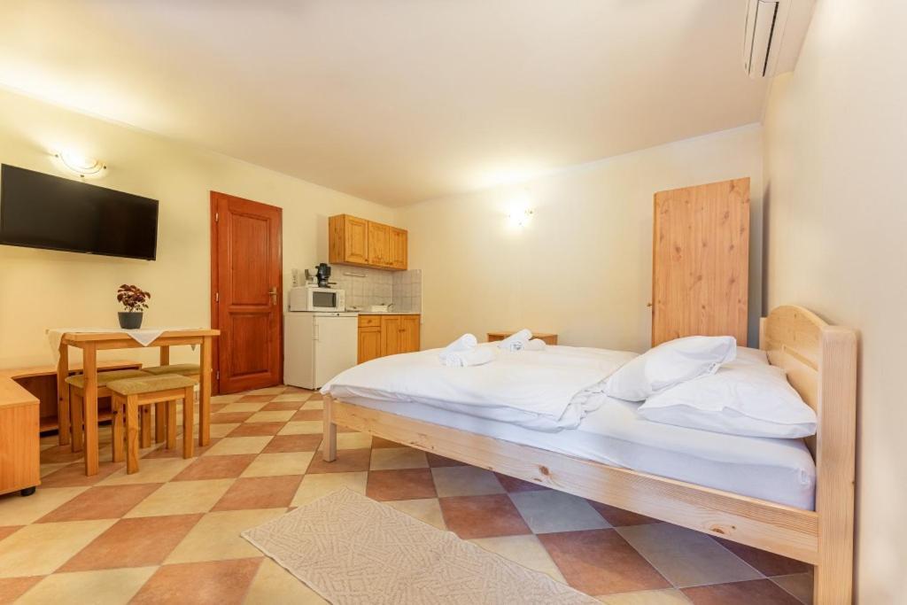 Varazsko Apartman ยูลา ภายนอก รูปภาพ